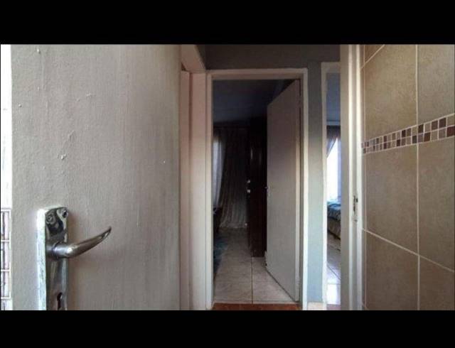 3 BEDROOM HOUSE FOR SALE IN CLAYVILLE